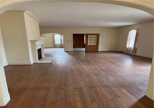 33rd image of 700 Heards Ferry Rd, Sandy Springs, GA 30328 | MLS# 7706630