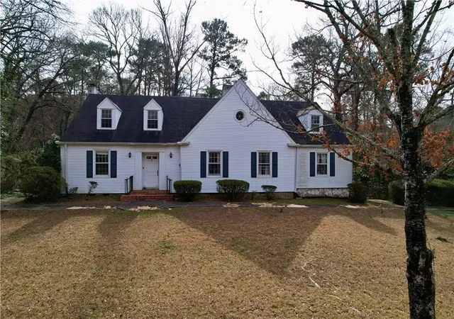 3rd image of 700 Heards Ferry Rd, Sandy Springs, GA 30328 | MLS# 7706630