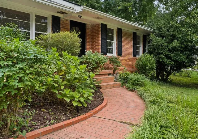 Photo 2 of Single family home for sale at 5028 Tilly Mill Rd, Atlanta, GA 30338 | MLS# 7827626 | Listing updated on 2026-08-31