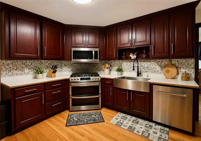 Photo 3 of Single family home for sale at 530 Oxford Crst Ct, Lawrenceville, GA 30043 | MLS# 7790199 | Listing updated on 2026-08-11