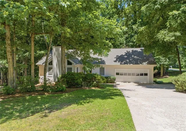 2nd image of 3650 Southlake Cir, Cumming, GA 30041 | MLS# 7788260