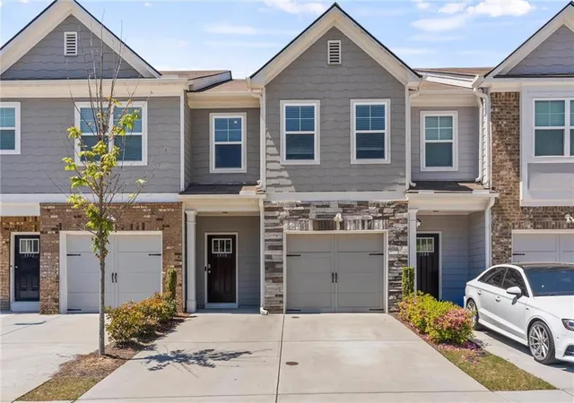 1st image of 1950 Dillon Dr, Lithonia, GA 30058 | MLS# 7751217