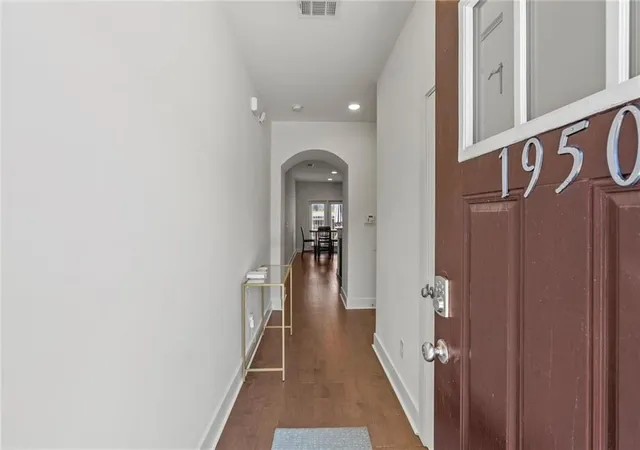 2nd image of 1950 Dillon Dr, Lithonia, GA 30058 | MLS# 7751217