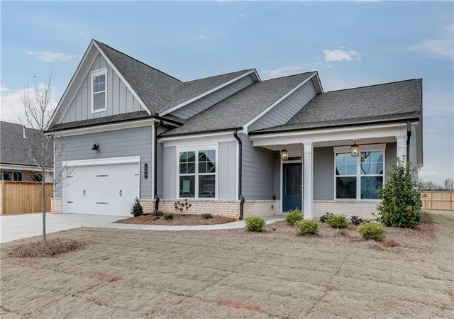 Photo 4 of Single family home for sale at 68 Oakdale Rd, Jefferson, GA 30549 | MLS# 7778928 | Listing updated on 2026-09-13