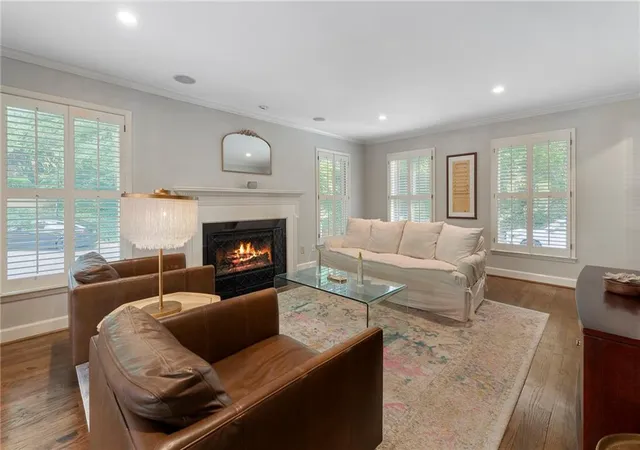 4th image of 1404 Defoors Mill Dr Nw, Atlanta, GA 30318 | MLS# 7773877