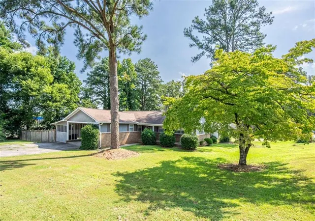 Photo 1 of Single family home for sale at 1 Westlyn Dr, Rome, GA 30165 | MLS# 7822579 | Listing updated on 2026-09-16