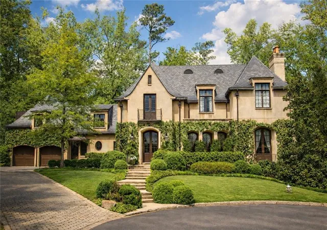 Photo 1 of Single family home for sale at 675 W Paces Fry Unit #10 Rd Nw, Atlanta, GA 30327 | MLS# 7811272 | Listing updated on 2026-09-13