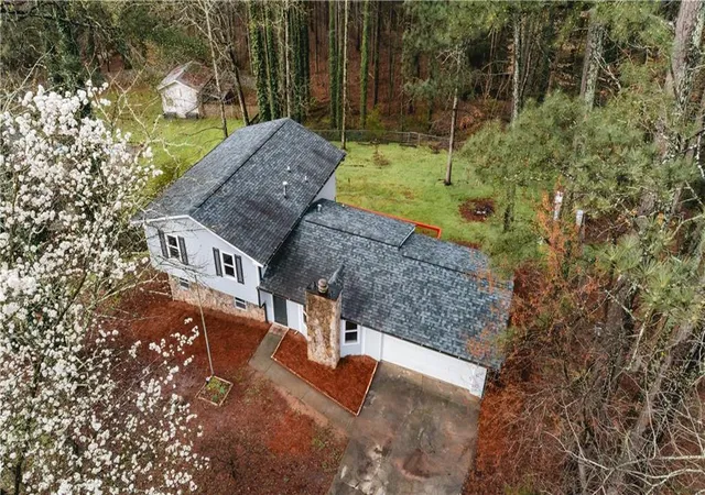 Photo 2 of Single family home for sale at 3043 Fireside Dr, Snellville, GA 30078 | MLS# 7732339 | Listing updated on 2026-09-14