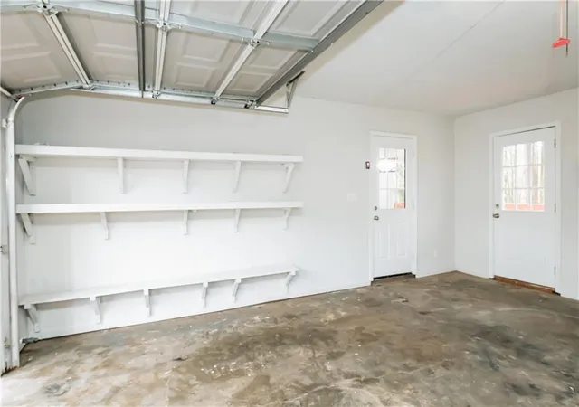 Photo 4 of Single family home for sale at 3043 Fireside Dr, Snellville, GA 30078 | MLS# 7732339 | Listing updated on 2026-09-14