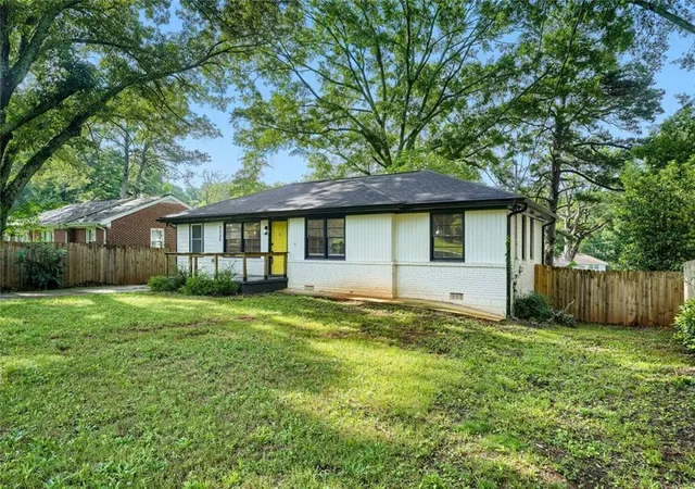 Photo 2 of Single family home for sale at 3235 Beech Dr, Decatur, GA 30032 | MLS# 7789651 | Listing updated on 2026-08-27
