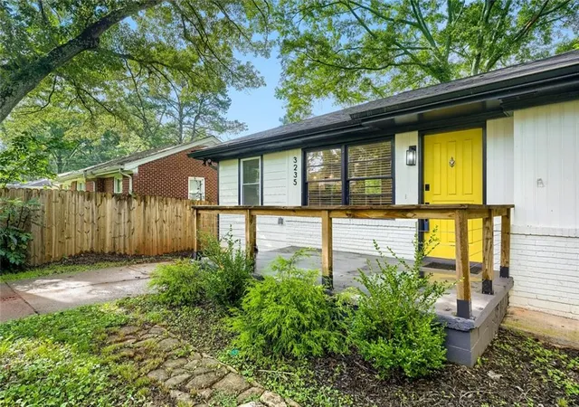 Photo 2 of Single family home for sale at 3235 Beech Dr, Decatur, GA 30032 | MLS# 7789651 | Listing updated on 2026-08-27