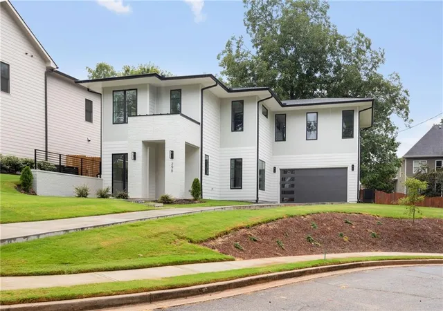 Photo 2 of Single family home for sale at 298 Creighton Ave, Scottdale, GA 30079 | MLS# 7826073 | Listing updated on 2026-09-13