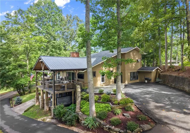 Photo 1 of Single family home for sale at 3755 Woods Crk Dr, Young Harris, GA 30582 | MLS# 7851416 | Listing updated on 2026-10-13