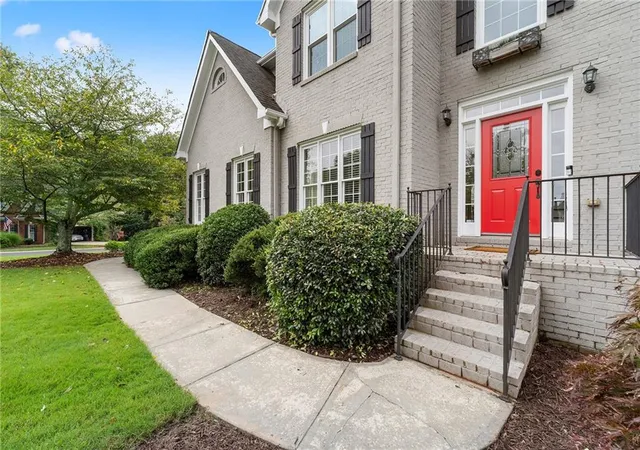 2nd image of 4910 Bettes Ct, Alpharetta, GA 30004 | MLS# 7811242