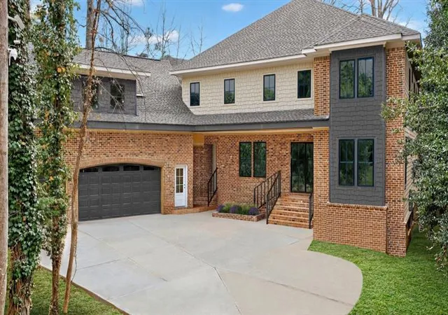 Photo 1 of Single family home for sale at 1330 Twelve Oaks Cir Nw, Atlanta, GA 30327 | MLS# 7822873 | Listing updated on 2026-08-23