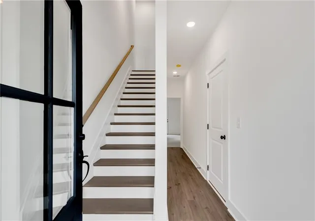 2nd image of 2741 Hallwood Ln, Suwanee, GA 30024 | MLS# 7789866