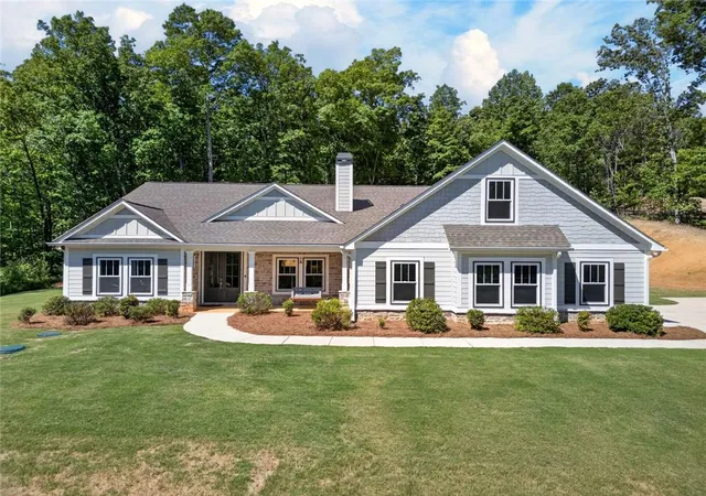 Photo 1 of Sale Pending at 173 W Lake Blvd, Carrollton, GA 30116 | MLS# 7808979 | Listing updated on 2026-09-05