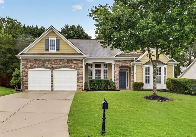 Photo 1 of Sale Pending at 4940 Fieldstone Bnd Dr, Cumming, GA 30028 | MLS# 7786372 | Listing updated on 2026-09-28
