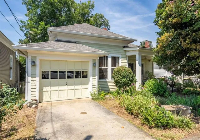 Photo 2 of Single family home for sale at 723 Ave A, Rome, GA 30165 | MLS# 7830069 | Listing updated on 2026-09-01