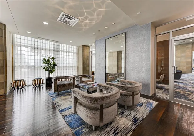2nd image of 4561 Olde Perimeter Wy, Atlanta, GA 30346