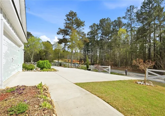 3rd image of 649 Tanners Bridge Rd, Bethlehem, GA 30620 | MLS# 7822599