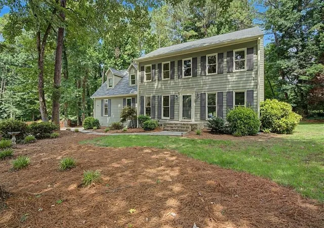 Photo 4 of Single family home for sale at 4352 Deerbrook Way, Lilburn, GA 30047 | MLS# 7805388 | Listing updated on 2026-08-29