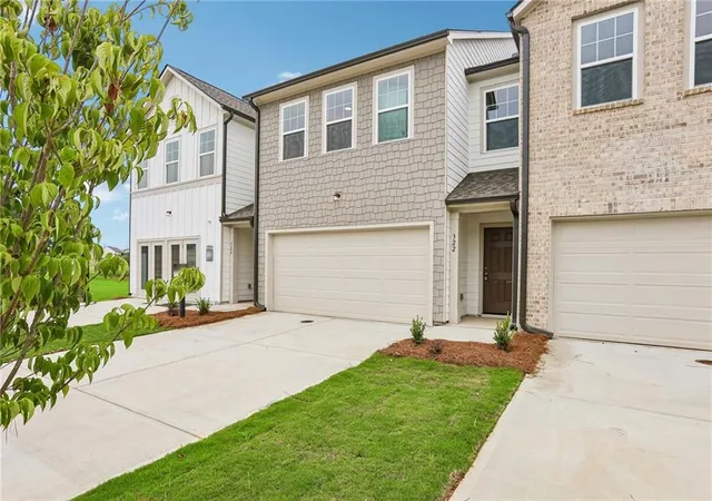 2nd image of 322 Dearborn Dr, Cartersville, GA 30120 | MLS# 7805621