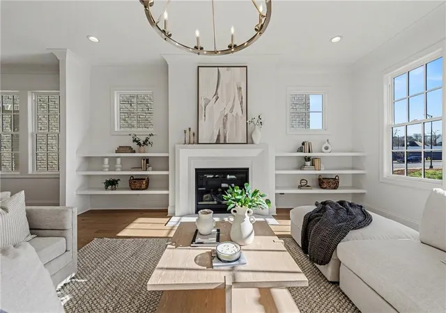 2nd image of 650 Mayfair Ct, Alpharetta, GA 30009 | MLS# 7813304