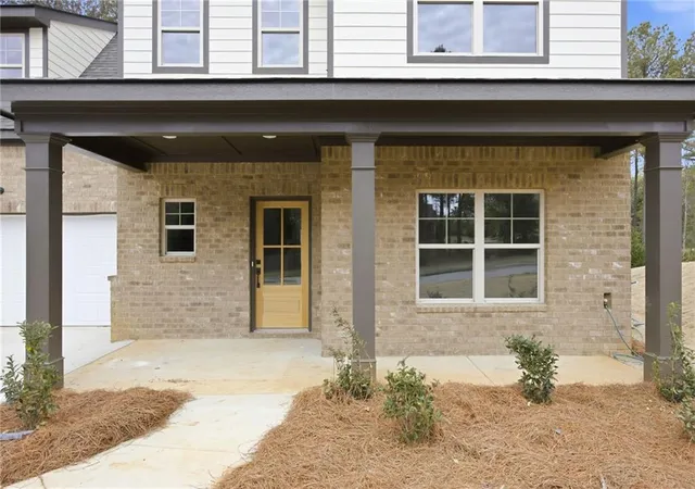 Photo 3 of Sale Pending at 354 Gainesborough Dr, Dallas, GA 30157 | MLS# 7726875 | Listing updated on 2026-09-06