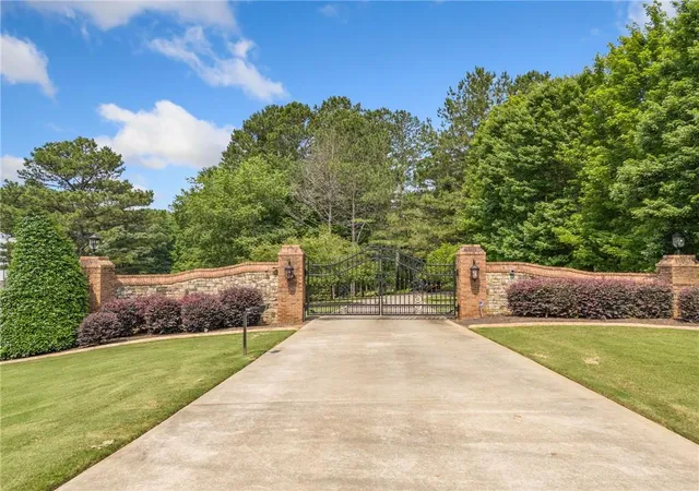 1st image of 230 Brock Trl, Milton, GA 30004 | MLS# 7633465