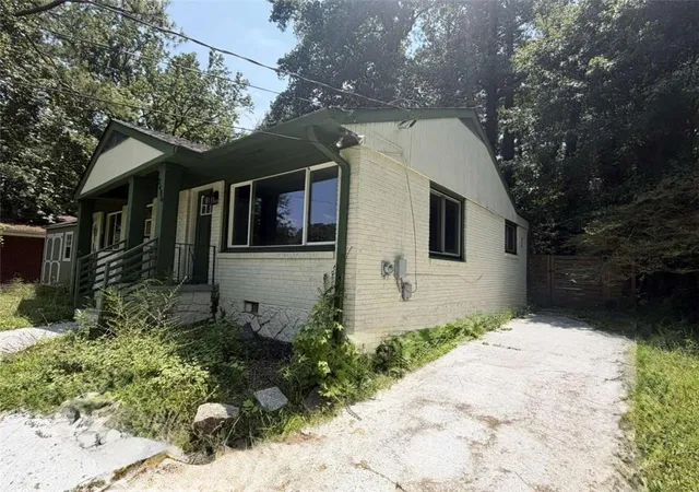 4th image of 2486 Ivydale Dr, Atlanta, GA 30311 | MLS# 7815200