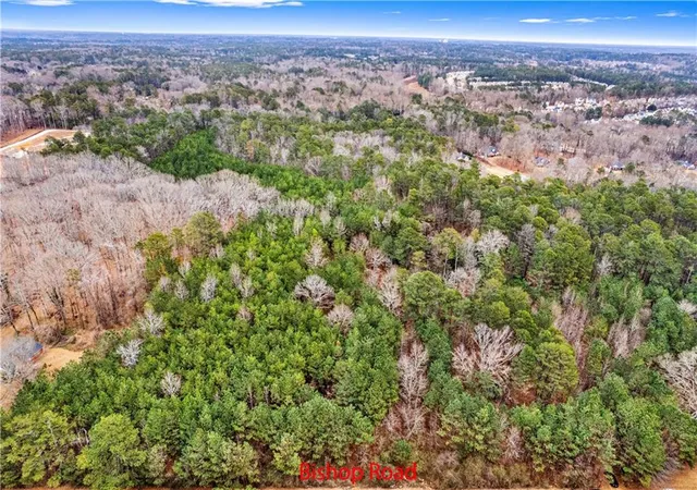Photo 2 of Sale Pending at 7000 Bishop Rd, Fairburn, GA 30213 | MLS# 7513273 | Listing updated on 2026-10-08