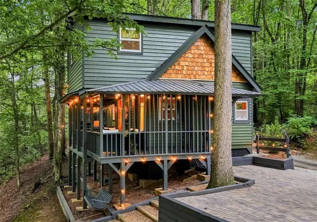 3rd image of 211 Poplar Dr S, Jasper, GA 30143 | MLS# 7821978