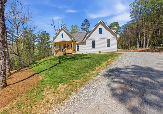 Photo 3 of Sale Pending at 1655 Pardue Ml Rd, Demorest, GA 30535 | MLS# 7806183 | Listing updated on 2026-09-08