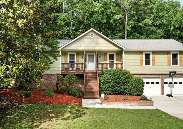 2nd image of 1526 Hickory Dr Sw, Lilburn, GA 30047 | MLS# 7774092