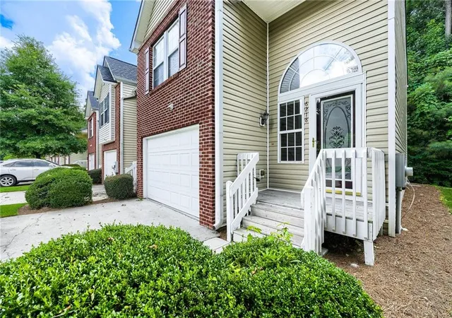 2nd image of 6218 Queen Meadow Dr Se, Mableton, GA 30126 | MLS# 7799318