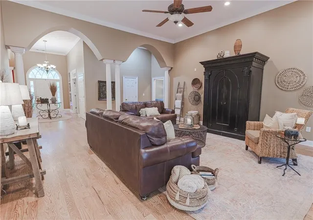 Photo 3 of Single family home for sale at 3905 Oak Hl Rd, Douglasville, GA 30135 | MLS# 7776334 | Listing updated on 2026-08-28