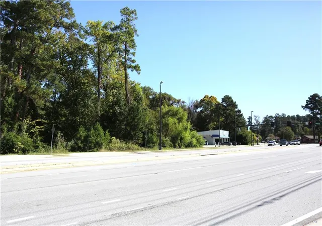 4th image of 3605 Wrightsboro Rd, Augusta, GA 30909 | MLS# 7303472