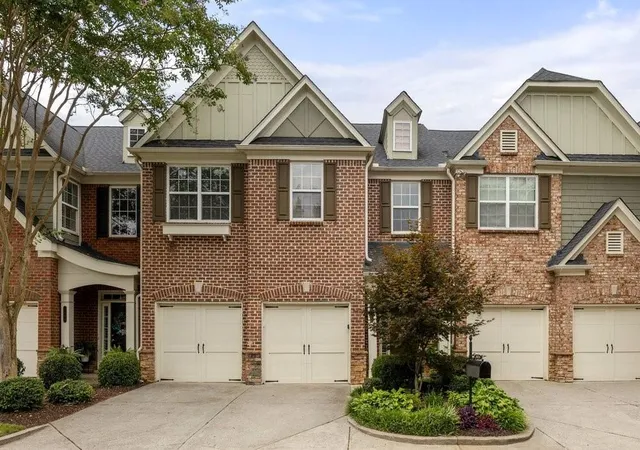 2nd image of 1606 Lexington Dr, Roswell, GA 30075 | MLS# 7821582