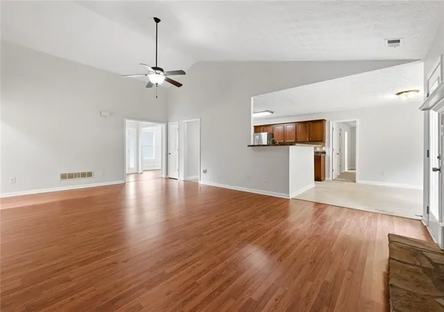 Photo 4 of Sale Pending at 131 Elk Dr, Temple, GA 30179 | MLS# 7817610 | Listing updated on 2026-08-28