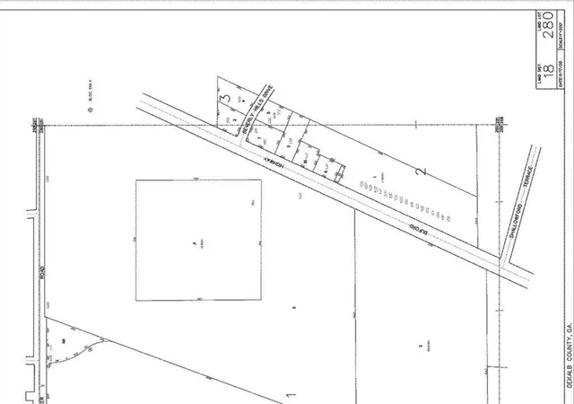 2nd image of 2400 N Beverly Hills Dr, Atlanta, GA 30341 | MLS# 7737106