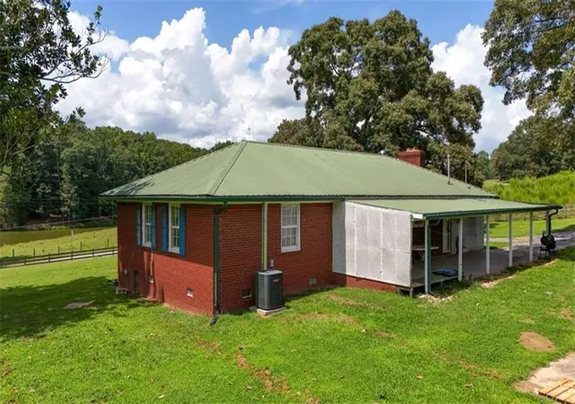 3rd image of 130 Sosbee Rd, Talmo, GA 30575 | MLS# 7819220