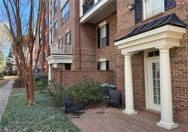Photo 1 of Condo for sale at 4855 Ivy Ridge Dr Se #101, Atlanta, GA 30339 | MLS# 7854053 | Listing updated on 2026-10-16