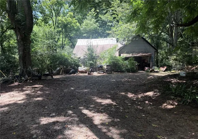Photo 1 of Sale Pending at 1370 Ball Crk Rd N, Talking Rock, GA 30175 | MLS# 7798134 | Listing updated on 2026-09-17