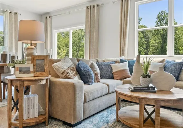 Photo 2 of Sale Pending at 2947 Crystal Springs Point #155, Gainesville, GA 30507 | MLS# 7801378 | Listing updated on 2026-09-21