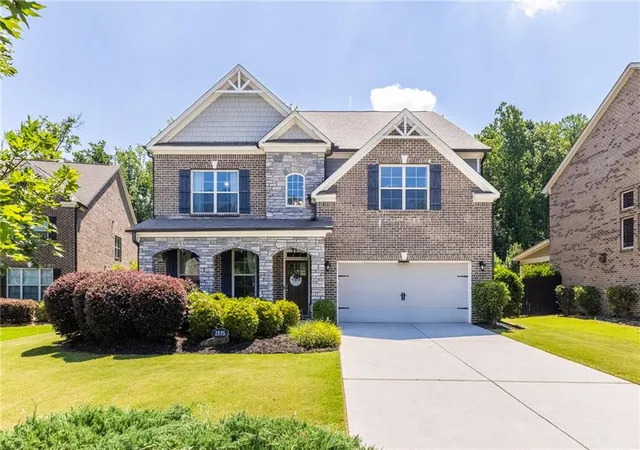 Homes for sale in Cumming, GA | 1935 Button Fern Ln, Cumming, GA 30041 | MLS# 7802613