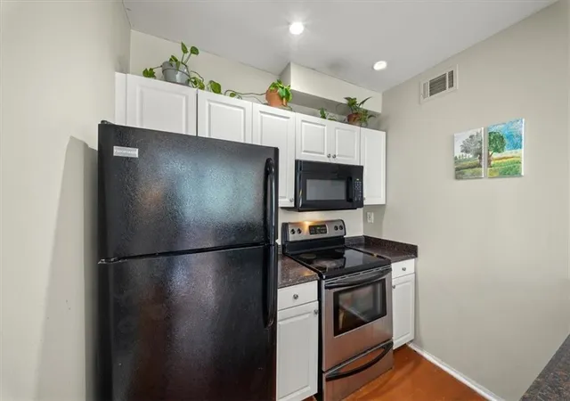 Listing Photo 5 - Condo for sale in building located at 287 14Th St Nw, Atlanta, GA 30318 - Unit #7