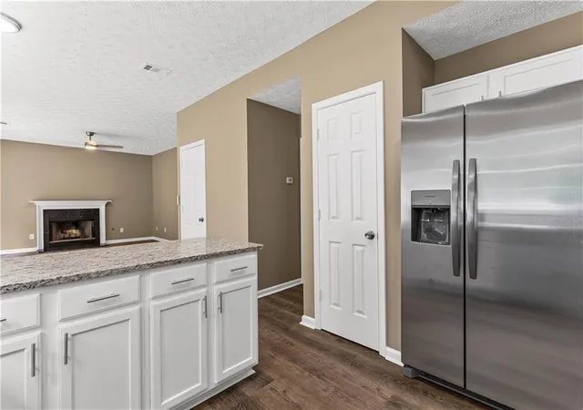 4th image of 1869 Riverlanding Cir, Lawrenceville, GA 30046 | MLS# 7791075
