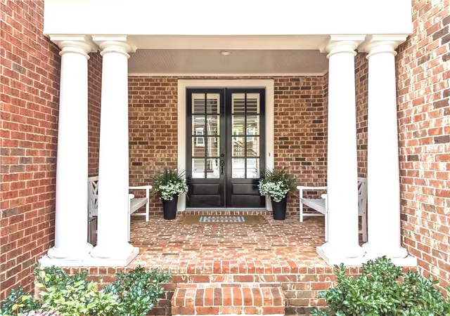 Photo 2 of Sale Pending at 2424 Loxford Ln, Alpharetta, GA 30009 | MLS# 7817059 | Listing updated on 2026-08-19