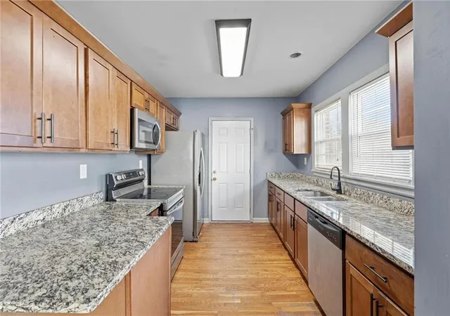 Photo 4 of Sale Pending at 280 Holly Rd NW, Atlanta, GA 30314 | MLS# 7805211 | Listing updated on 2026-10-29